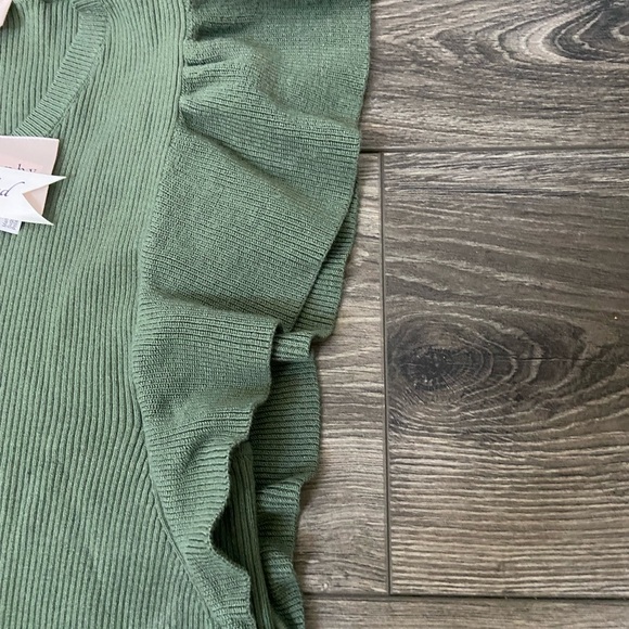 Philosophy Green Ruffled Ribbed Tank Top - Picture 3 of 4